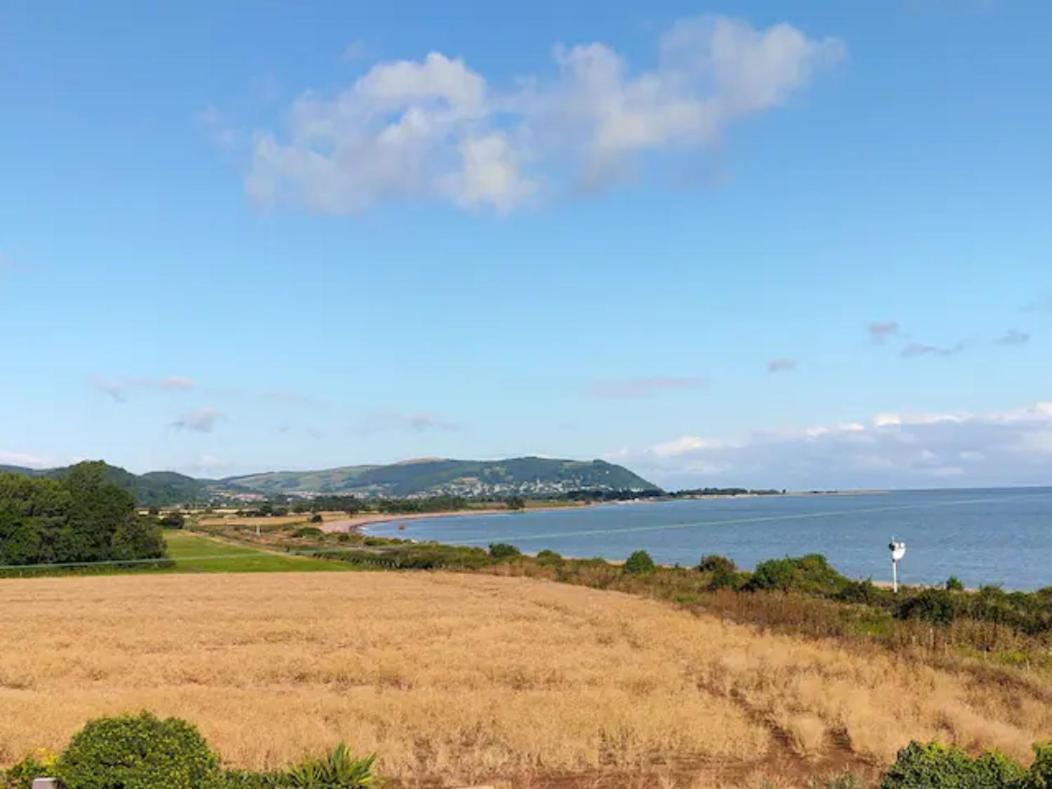 Blue Anchor House - Seaview, Hot Tub Apartments מראה חיצוני תמונה