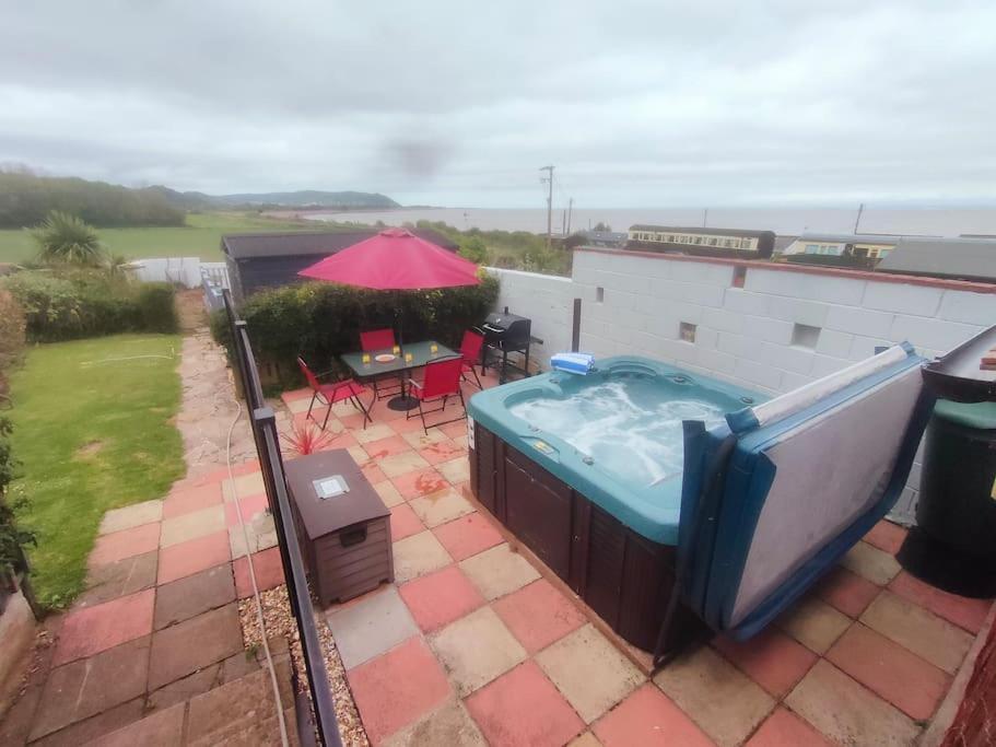 Blue Anchor House - Seaview, Hot Tub Apartments מראה חיצוני תמונה