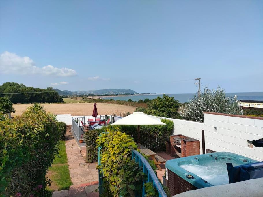 Blue Anchor House - Seaview, Hot Tub Apartments מראה חיצוני תמונה