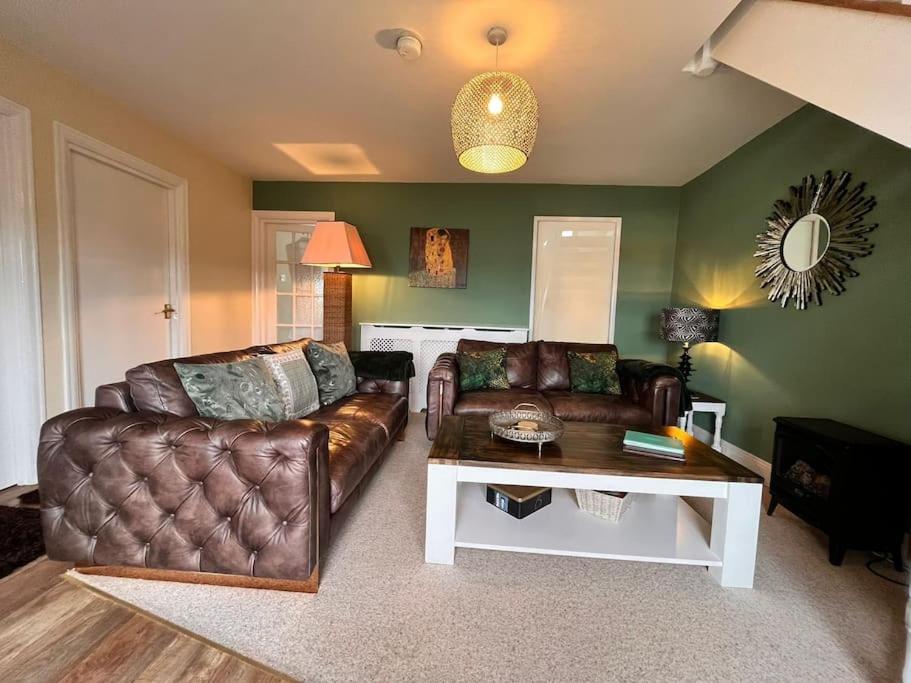 Blue Anchor House - Seaview, Hot Tub Apartments מראה חיצוני תמונה